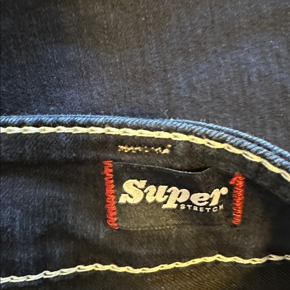 Silver Suki, jeans, super stretch, mid skinny like new - Picture 9 of 9